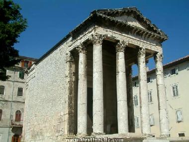 Holiday Apartment in Pula (Istarska) or holiday homes and vacation rentals