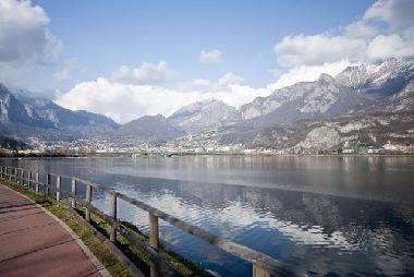 Holiday Apartment in Pescate (Lecco) or holiday homes and vacation rentals