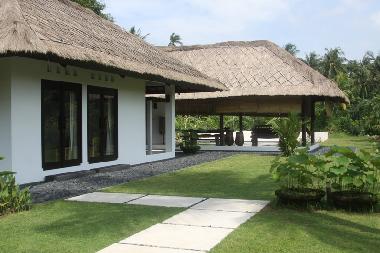 Villa in Batu Layar (Nusa Tenggara Barat) or holiday homes and vacation rentals