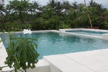 Villa in Batu Layar (Nusa Tenggara Barat) or holiday homes and vacation rentals