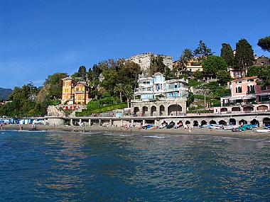 Holiday Apartment in Levanto (La Spezia) or holiday homes and vacation rentals