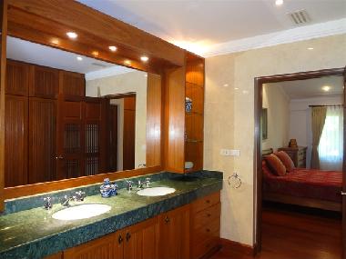 China bedroom vanity