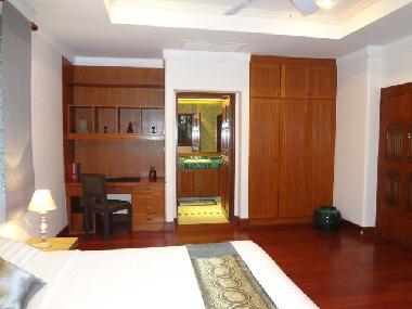 Thai bedroom studycorner and vanity
