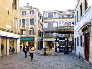 Holiday Apartment in Venezia (Venezia) or holiday homes and vacation rentals