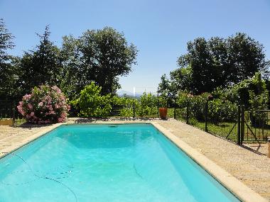 Villa in Saint Julien de Peyrolas (Gard) or holiday homes and vacation rentals