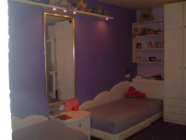 Bedroom No.1 ( 2 or 3 persons sleep on single beds)