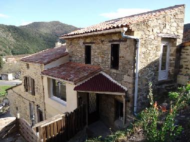 Holiday House in St Etienne d'Estrechoux (H�rault) or holiday homes and vacation rentals