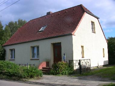 Holiday Apartment in Minzow (Mecklenburgische Seenplatte) or holiday homes and vacation rentals