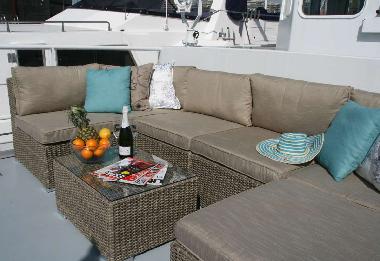 Lounge area on front deck