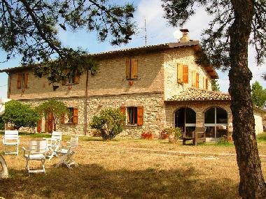 Villa in Fermignano (Pesaro e Urbino) or holiday homes and vacation rentals