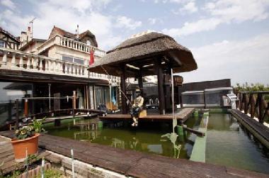 Holiday House in EPINAY SUR SEINE (Seine-Saint-Denis) or holiday homes and vacation rentals