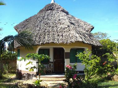 Holiday House in Galu Beach (Coast) or holiday homes and vacation rentals