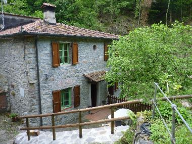 Holiday House in Cantagallo (Prato) or holiday homes and vacation rentals