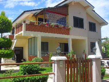Villa in Durres (Durres) or holiday homes and vacation rentals