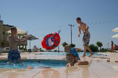 14 Lantana Communal Pool