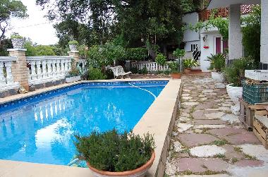 Holiday House in Palau solita i Plegamans (Barcelona) or holiday homes and vacation rentals