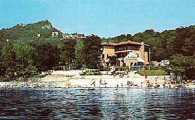 Holiday House in Brezzo di Bedero (Varese) or holiday homes and vacation rentals