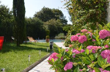 Holiday House in Montambert (Ni�vre) or holiday homes and vacation rentals