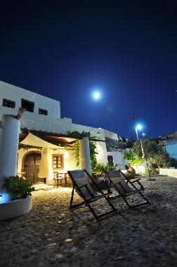 Holiday Apartment in Oia (Kyklades) or holiday homes and vacation rentals