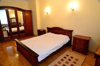 Holiday Apartment in Kiev (Kyyiv, Misto) or holiday homes and vacation rentals