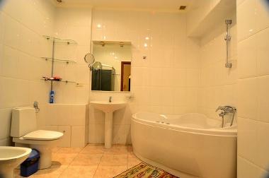 Holiday Apartment in Kiev (Kyyiv, Misto) or holiday homes and vacation rentals