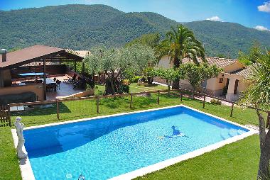 Villa in Porqueres (Girona) or holiday homes and vacation rentals