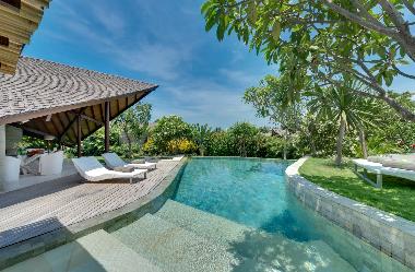 Villa in Semiknyak (Bali) or holiday homes and vacation rentals