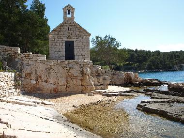 Holiday House in Milna (Splitsko-Dalmatinska) or holiday homes and vacation rentals