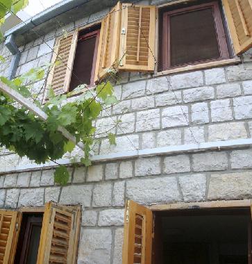 Holiday House in Rijeka Rezevici (Montenegro) or holiday homes and vacation rentals