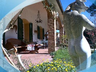 Bed and Breakfast in Collesalvetti - Crocino (Livorno) or holiday homes and vacation rentals