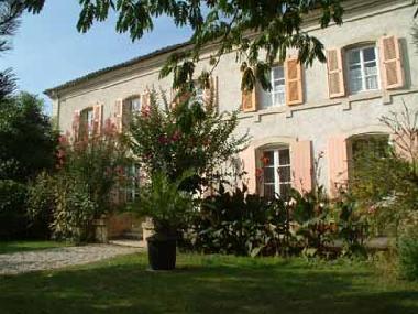Holiday House in Negressauve de Verrines (Deux-S�vres) or holiday homes and vacation rentals