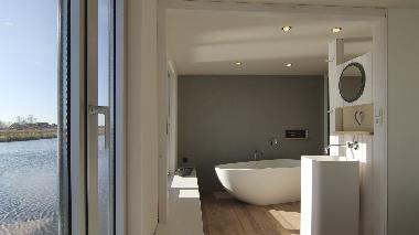 Holiday House in Ostseebad Prerow (Fischland-Dar�-Zingst) or holiday homes and vacation rentals