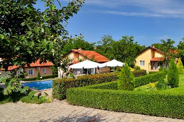 Holiday House in Bryastovets (Burgas) or holiday homes and vacation rentals
