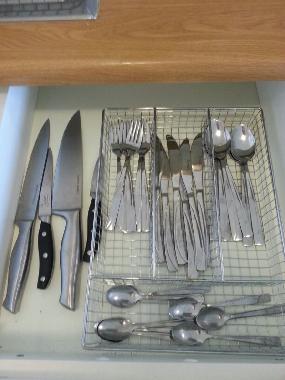 KITCHEN UTENCILS
