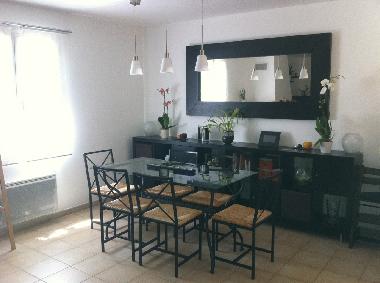 Holiday House in beaucaire (Gard) or holiday homes and vacation rentals
