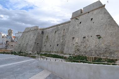 Holiday House in Mola di Bari (Bari) or holiday homes and vacation rentals