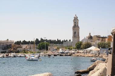 Holiday House in Mola di Bari (Bari) or holiday homes and vacation rentals