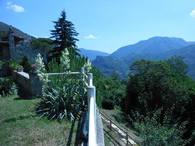 Holiday Apartment in S.Cassiano di Controni (Lucca) or holiday homes and vacation rentals
