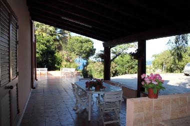 Villa in Castellammare del Golfo (Trapani) or holiday homes and vacation rentals