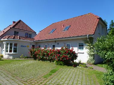 Holiday House in Zingst (Fischland-Dar�-Zingst) or holiday homes and vacation rentals