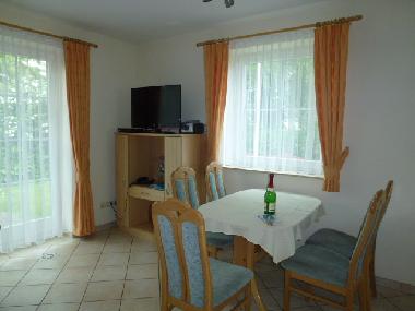 Holiday House in Zingst (Fischland-Dar�-Zingst) or holiday homes and vacation rentals