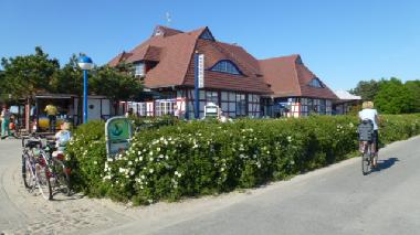 Holiday House in Zingst (Fischland-Dar�-Zingst) or holiday homes and vacation rentals