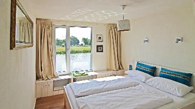 Holiday House in Ostseebad Prerow (Fischland-Dar�-Zingst) or holiday homes and vacation rentals