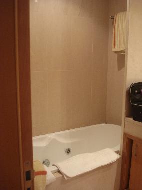 whirlpool bath