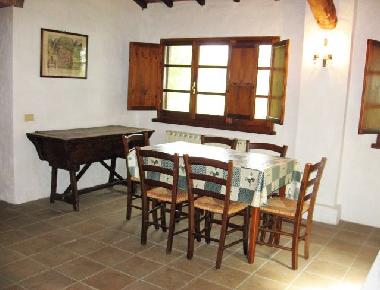 "Cerro" apartment with a double bedroom, dining room, open kitchenette, bathroom. 