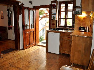 Casa Pelu - kitchen (Casa Vale, Sibiu, Transylvania)