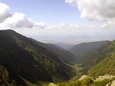 the vastness of the valley (Sibiu, Transylvania, Romania)