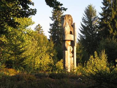 Vale, one of dozens of sculptures above the village