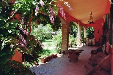 Bed and Breakfast in Collesalvetti - Crocino (Livorno) or holiday homes and vacation rentals
