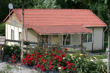Holiday House in Saint Maurice les Couches (Sane-et-Loire) or holiday homes and vacation rentals